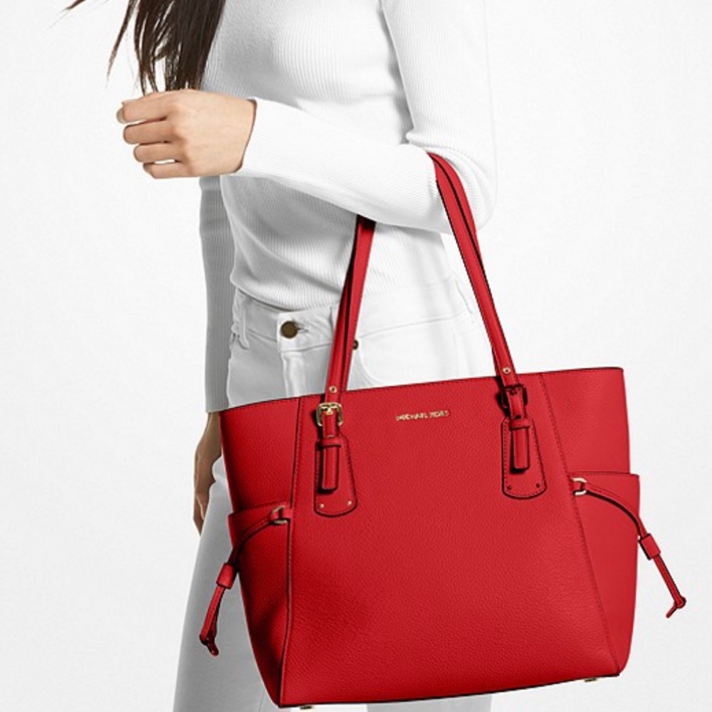 Michael Kors Voyager Small Saffiano Leather Tote Bag
Style# 30H1GV6T4T
NWT
Flame - Picture 4 of 16